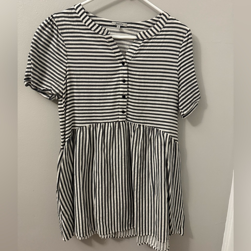 Jodifl Baby Doll Dress size medium